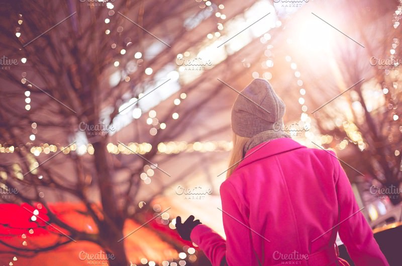 image-beautiful-woman-christmas-market